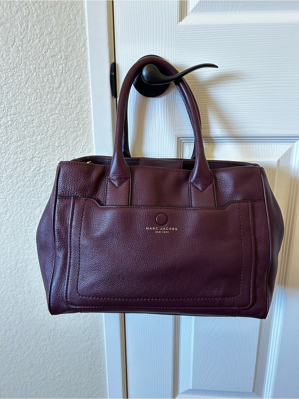 Gorgeous Marc Jacobs Plum/Burgundy Leather Top-Handle or Shoulder Bag